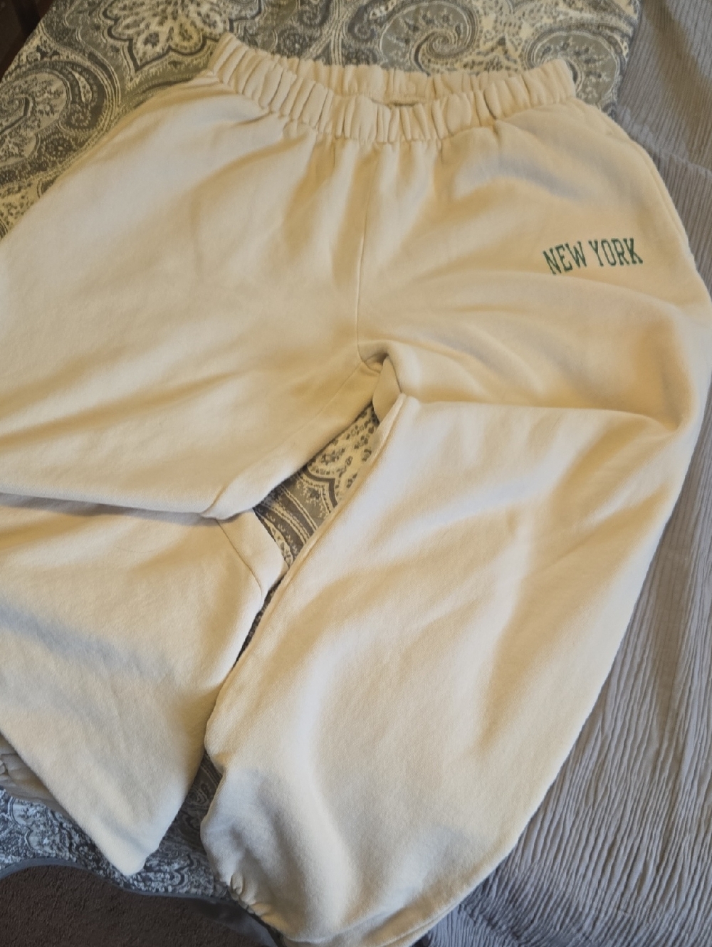 Brandy Melville Cream Sweatpants with Green "New York" Print